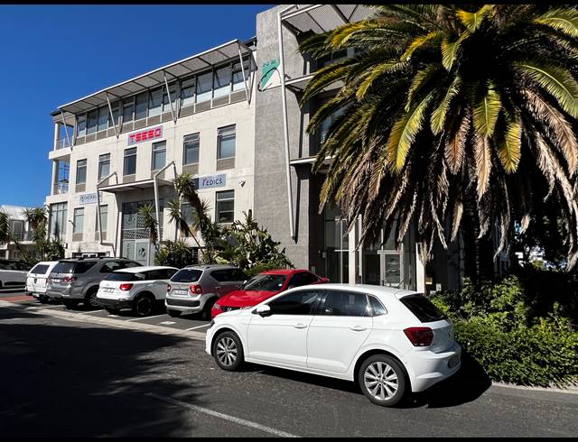 597M² OFFICE TO LET IN BELLVILLE CENTRAL